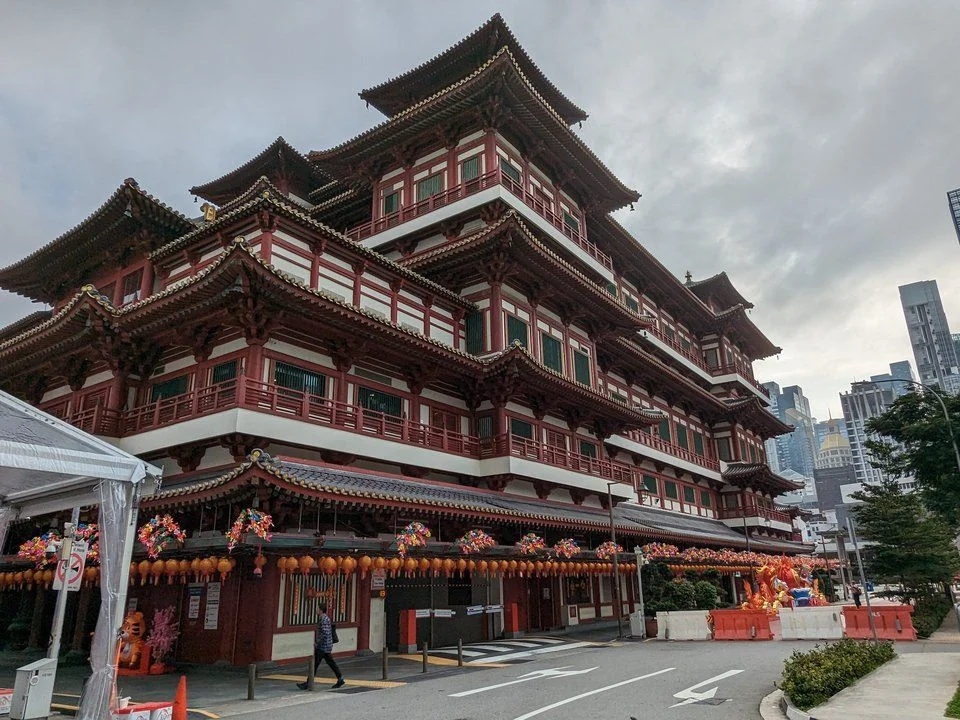 Strolling around Chinatown and discovering amazing locations